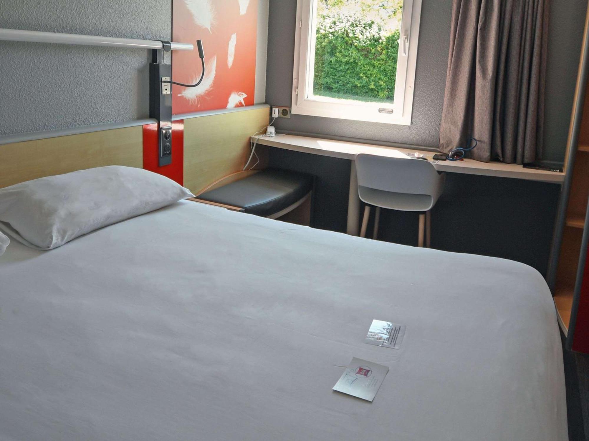 Ibis Saintes Hotel Eksteriør billede